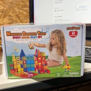 New & sealed Soyee ~ 52 PCS ~ 3D Magnetic Building Block Tiles For Kids